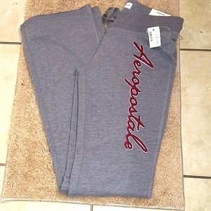NWT  Aeropostale sweatpants Small
